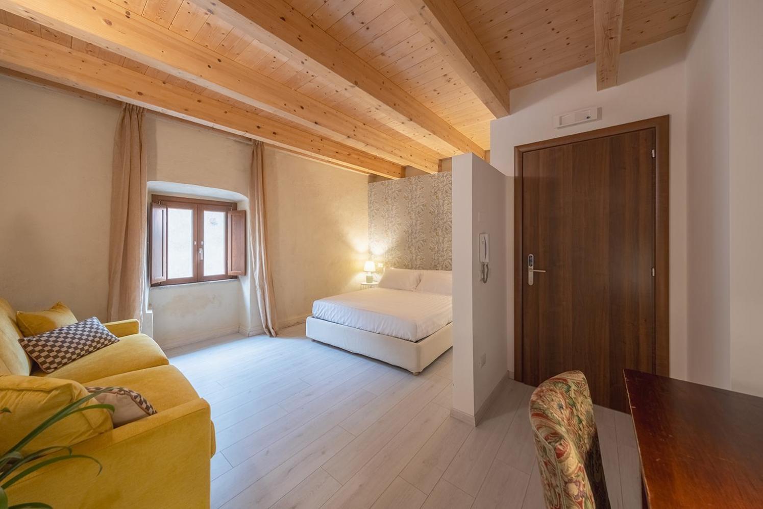 Albergo Diffuso Borgo La Terra Riccia Luaran gambar