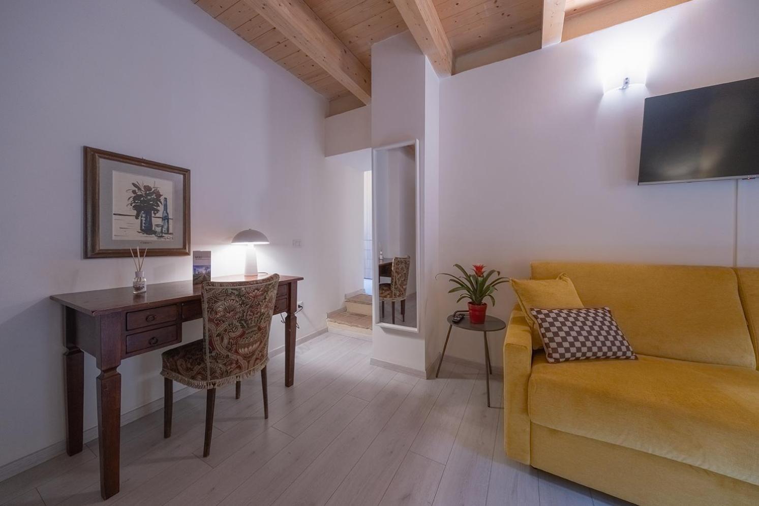 Albergo Diffuso Borgo La Terra Riccia Luaran gambar