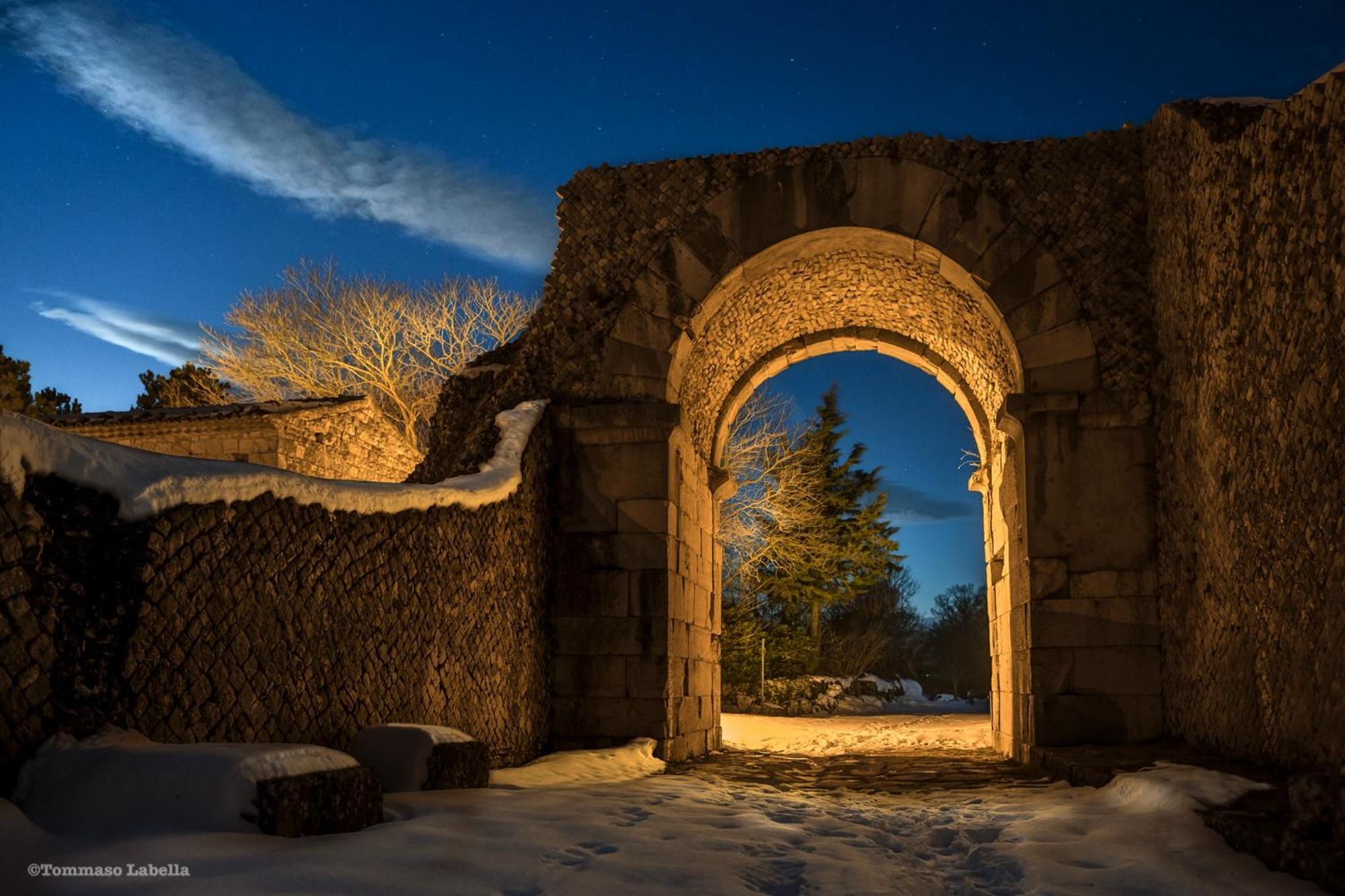 Albergo Diffuso Borgo La Terra Riccia Luaran gambar